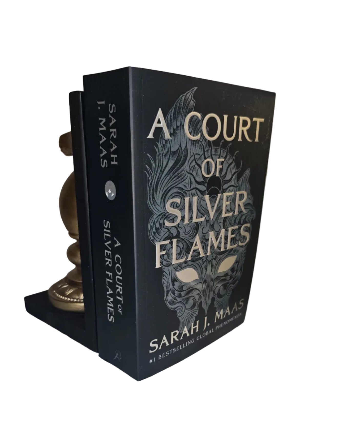 A Court Of Silver Flames by Sarah J. Maas - Night Court Edition